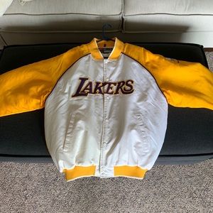 1990’s rare vintage lakers bomber jacket